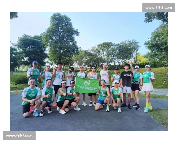 雨幕中绳牵追光：视障跑者与陪跑员的无畏训练